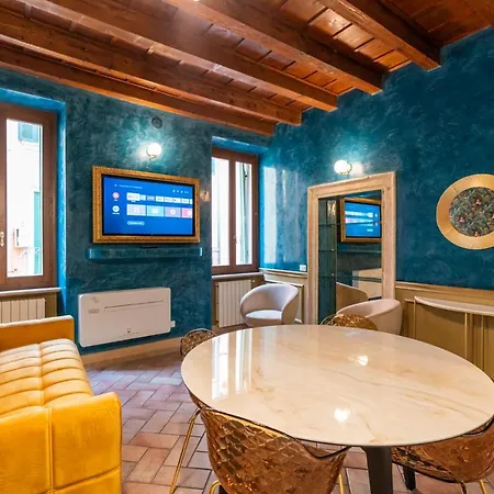 Domus Gladius By Postcardsfrom * 베로나