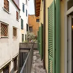 Lejlighed Stories By Postcardsfrom Verona