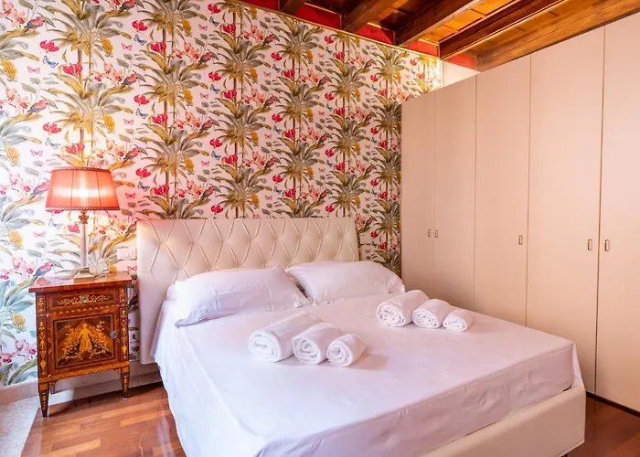 아파트 Stories By Postcardsfrom *