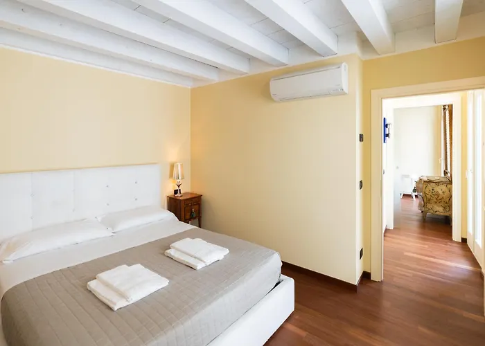 Stories By Postcardsfrom 베로나