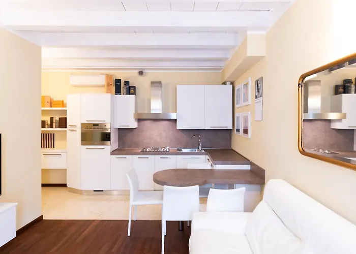 Stories By Postcardsfrom 아파트